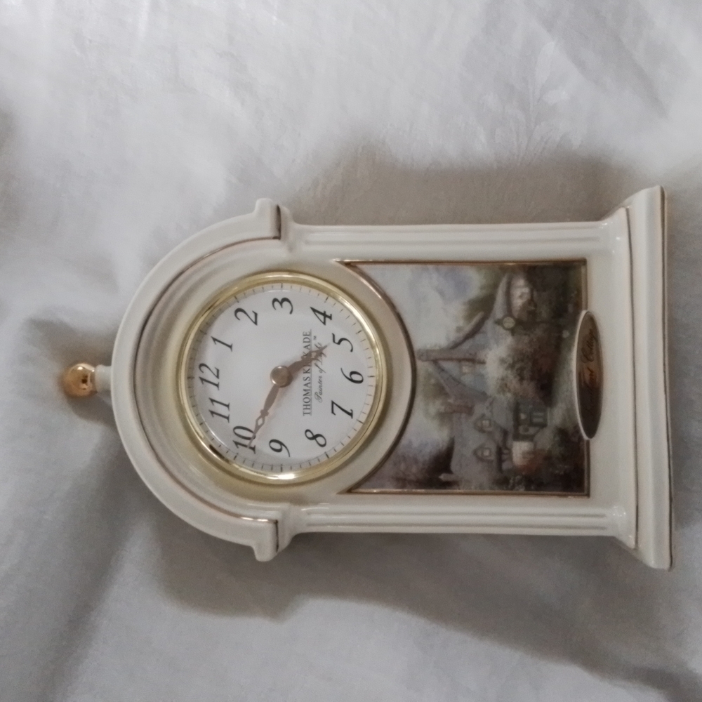 2004 Thomas Kincade Sweetheart Cottage Mantle Clock